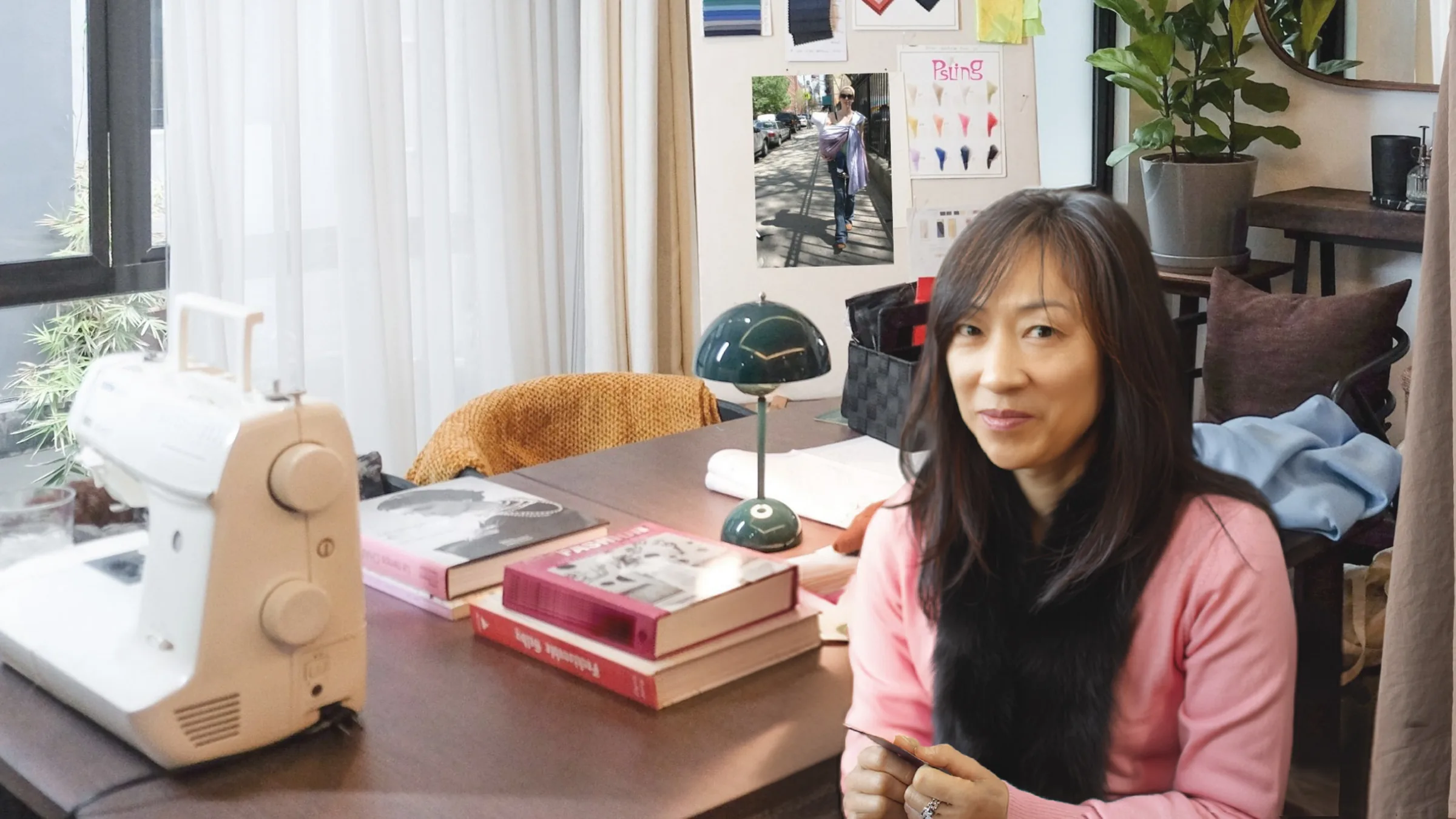 PSNYのアトリエにいるChizuko
